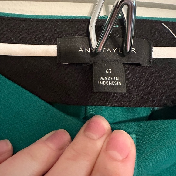 Ann Taylor 6T cropped Jean trousers - Picture 2 of 3